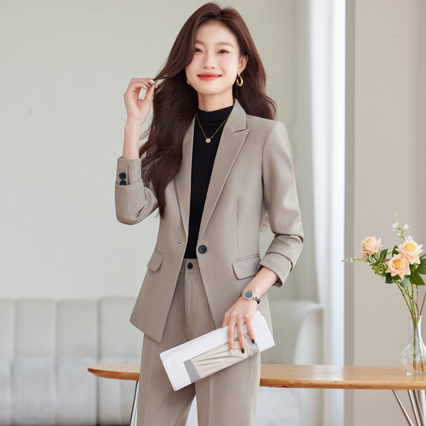 Autumn demi-season fashionable suit