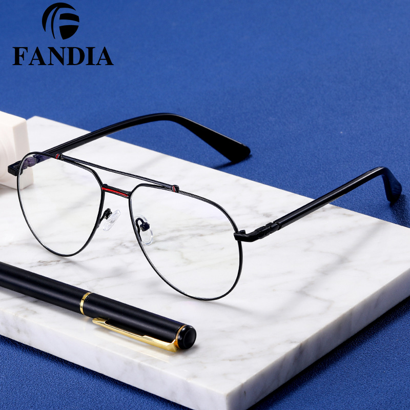 91330 personalidad de gafas delgadas y ligeras, gafas de metal, gafas anti-luz azul para hombres con tendencia de gafas de miopía
