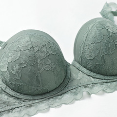 Factory direct sales sexy lace women's underwear set with thin top and thick bottom anti-sagging push-up bra set