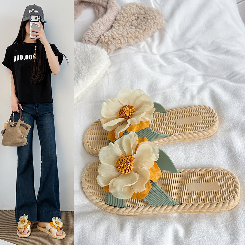 New Style Fairy-Style Slippers for Women, Fashionable Non-Slip Elegant Floral Beach Sandals for Summer, Sunflower Vacation Flip-Flops New Style Fairy-Style Slippers for Women, Fashionable Non-Slip Elegant Floral Beach Sandals for Summer, Sunflower Vacation Flip-Flops