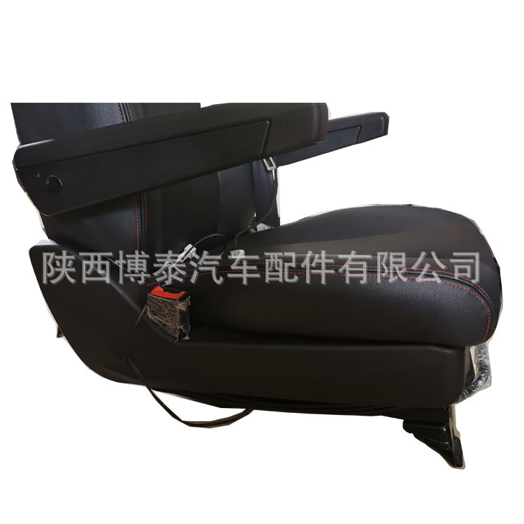 23细节空气气囊减震座椅