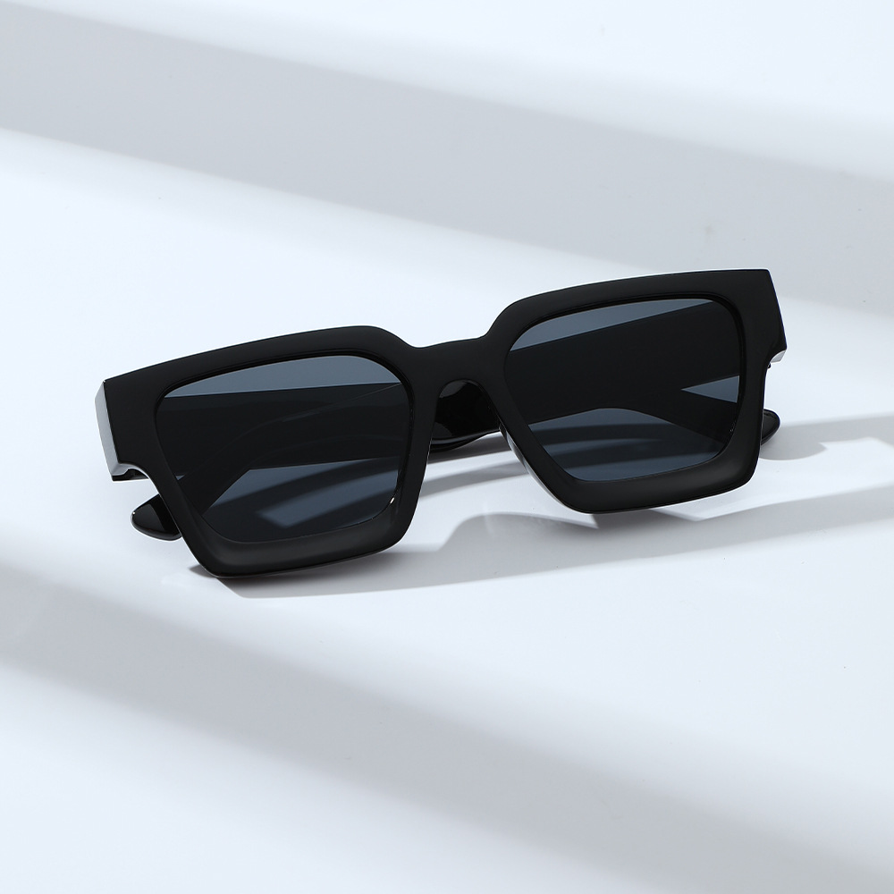 Klassische quadratische Sonnenbrille 2025 – Grenzüberschreitender Verkaufsschlager im Großhandel – Vollrahmen-Sonnenschutz – Unisex – Hochwertige, gesichtsschlankmachende Sonnenbrille_voghion.com