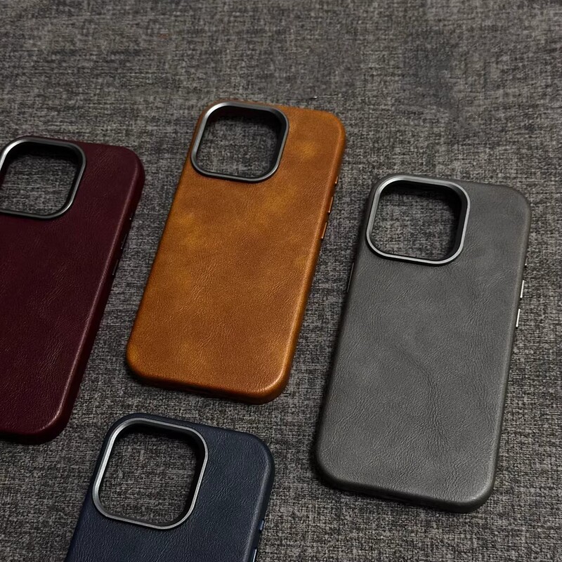 Suitable for Iphone17Promax Business-Grade Premium Oil-Wax Leather Magnetic Phone Case Apple 16 Anti-Fall Protective Cover Suitable for Iphone17Promax Business-Grade Premium Oil-Wax Leather Magnetic Phone Case Apple 16 Anti-Fall Protective Cover