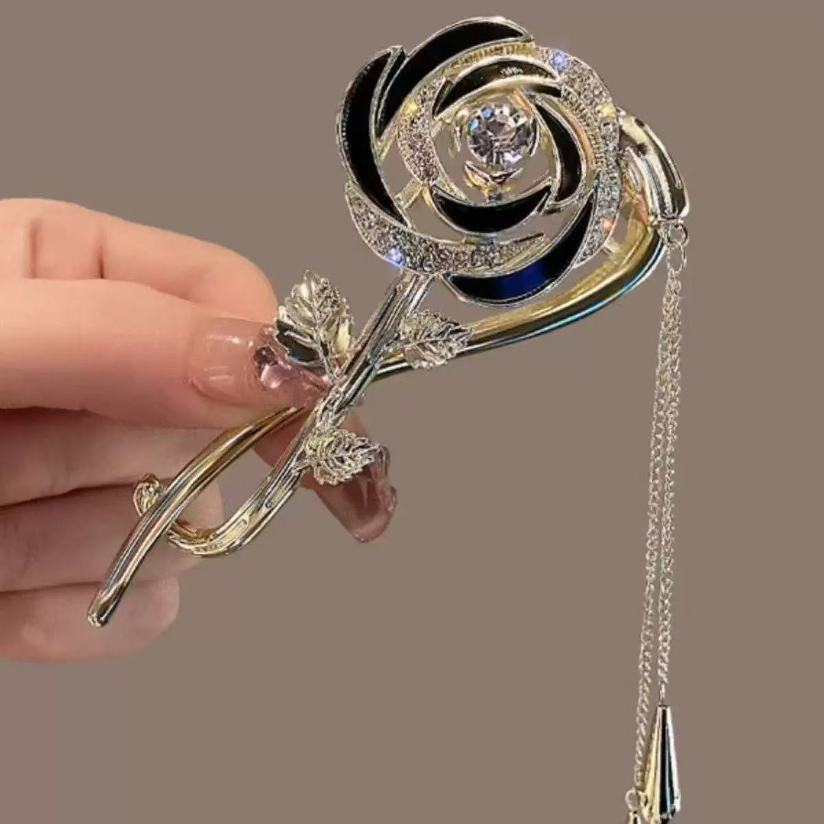 할로우 로즈 트위스트 클립 골드