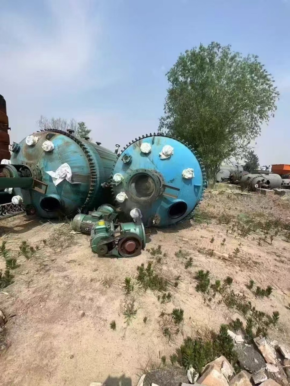 反应釜 3立方不锈钢304反应釜78台开式内盘管 九成新欢迎咨询