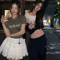 Raw C2025, новый летний стиль, корейская футболка Dongdaemun th*Bar*net, тонкая футболка с круглым вырезом и контрастным логотипом, с короткими рукавами для женщин