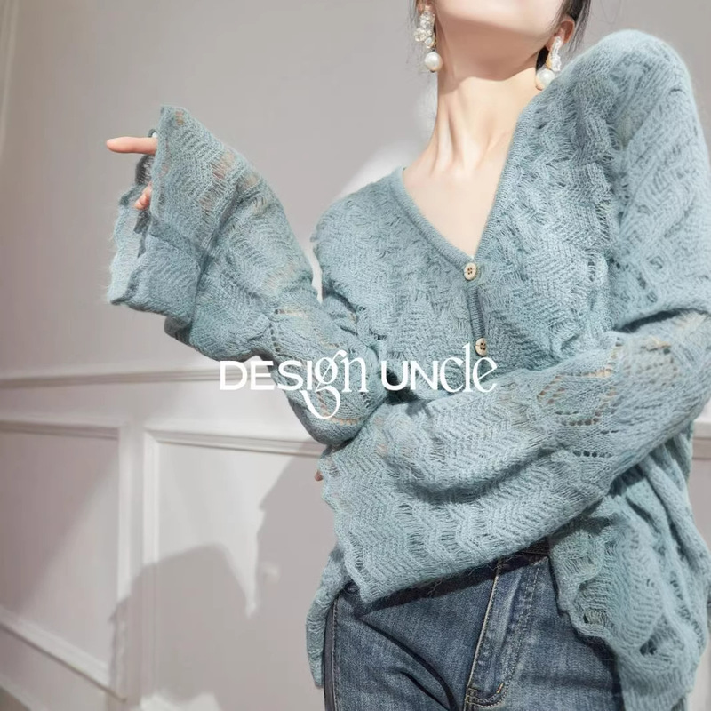 Ruffled Sweater with a Cool and Sophisticated Feel, Super Pretty Blue Unique and Delicate Style, Beautiful Top Ruffled Sweater with a Cool and Sophisticated Feel, Super Pretty Blue Unique and Delicate Style, Beautiful Top