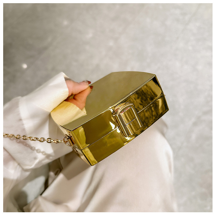 2025 New acrylic bag, square box bag, single-shoulder crossbody chain, women's makeup bag, fashionable cross-border clutch undefined