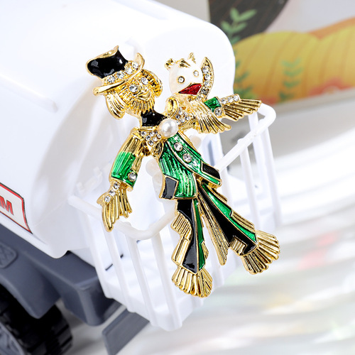 Pearl Butterfly, Bee, Airplane, Sunflower, Christmas Tree Brooch Pins – European & American-Style Corsage Badges & Accessories Pins