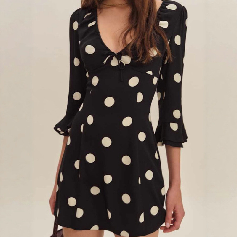 Wholesale Foreign Trade European and American French-Style Retro Elegant Niche Design Bell-Sleeve Polka Dot Slim-Fit V-Neck Dress Wholesale Foreign Trade European and American French-Style Retro Elegant Niche Design Bell-Sleeve Polka Dot Slim-Fit V-Neck Dress