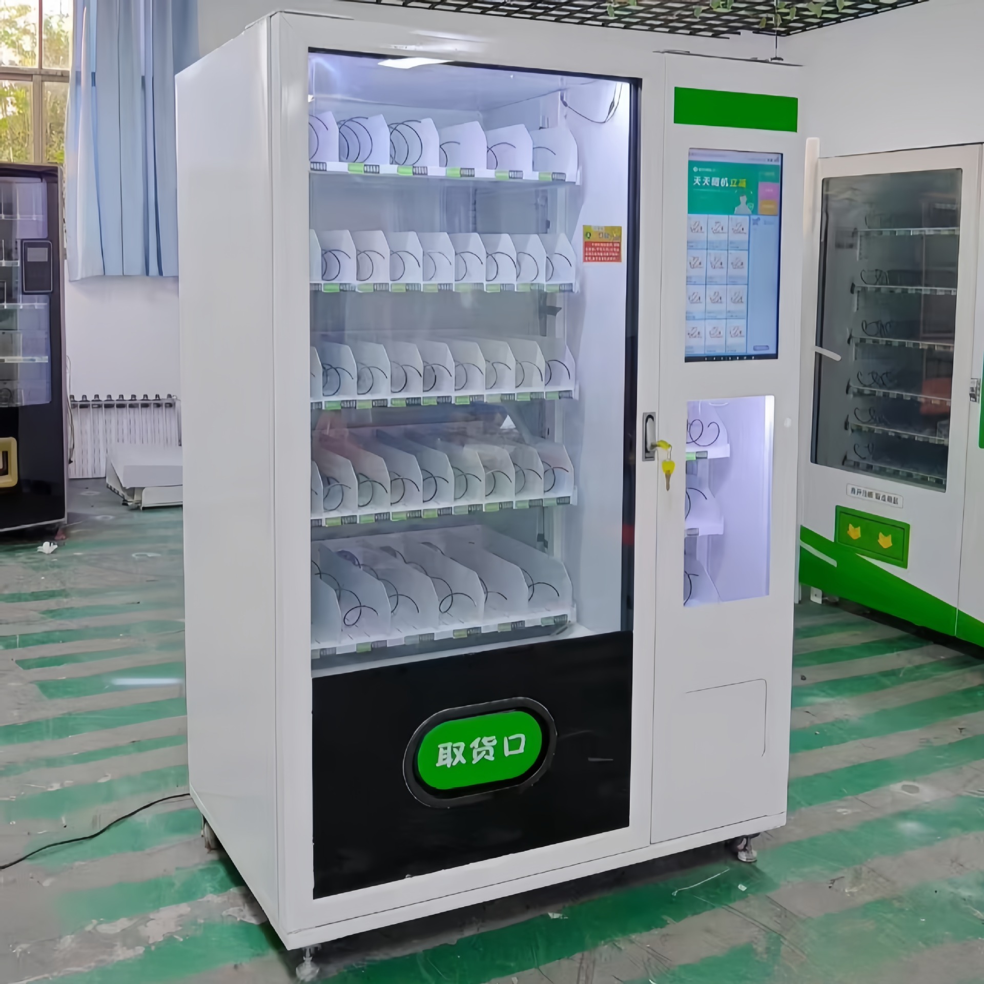 二手微米自动售货机24小时无人自助贩卖机饮料零食售卖机厂家批发