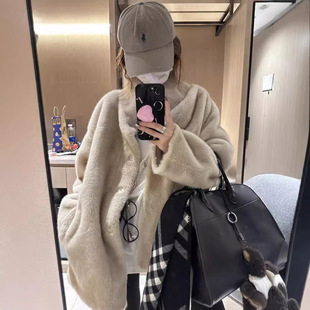 Two-color long jacket, mid-length