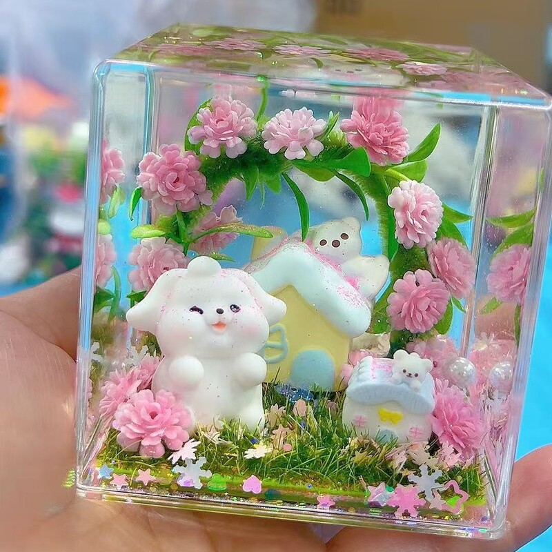 2025 New Quicksand Bottle Oil Scene Sticky Doll Acrylic L Front Desk Desktop Small Ornaments Hot Sale New Style
