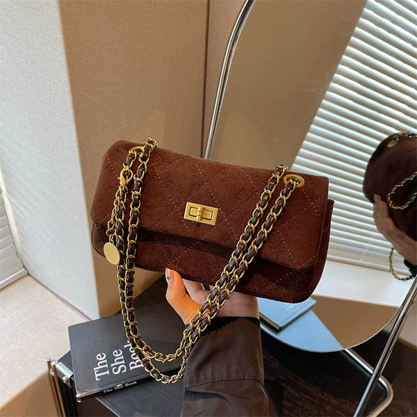 Retro matte textured diamond-pattern chain shoulder bag for women, autumn style, versatile and chic, with a high-end feel, can be worn as a shoulder bag or crossbody bag
