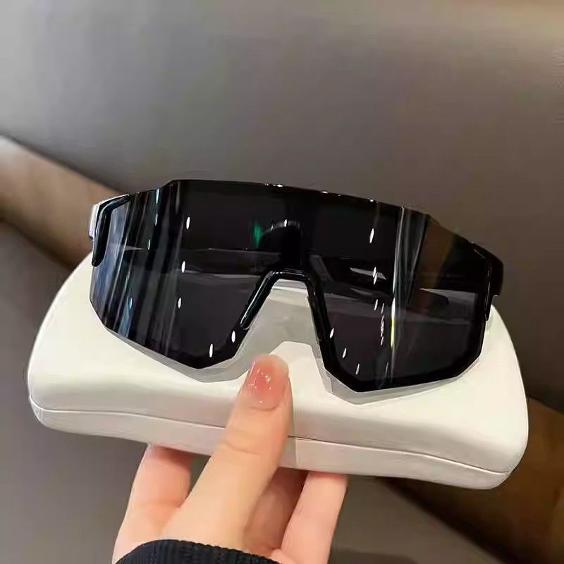 Photochromic Cycling Glasses For Men Windproof Night Riding_voghion.com