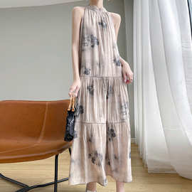 夏季薄新款真丝缎面挂脖连衣裙花色性感美背系带背心无袖桑蚕丝