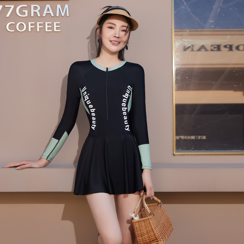 Fatty plus size Slim-fit Slimming Conservative Skirt Long-sleeved Zipper Sports Trousers Swimsuit Women's Surfing Diving Suit
