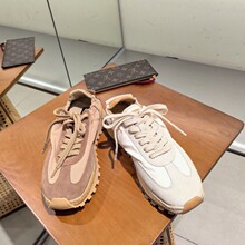 �W��վXJŮЬ26�����r��ײɫܛţ�SƤƴ���A�^���e������Ь��ӖЬ