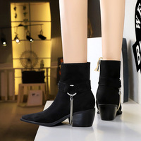 009-19 to restore ancient ways in Europe and the knights of boots with thick with high metal chain decoration fashionable short pointed suede boots