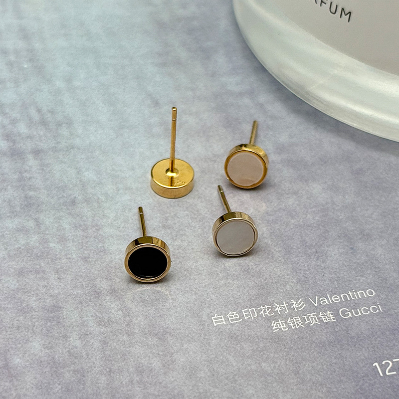 Black and White Shell Earrings for Men, Single Piece, Men's Earrings, 925 Silver Needle Ear Accessories, Geometric Shell Accessories, Trendy Style