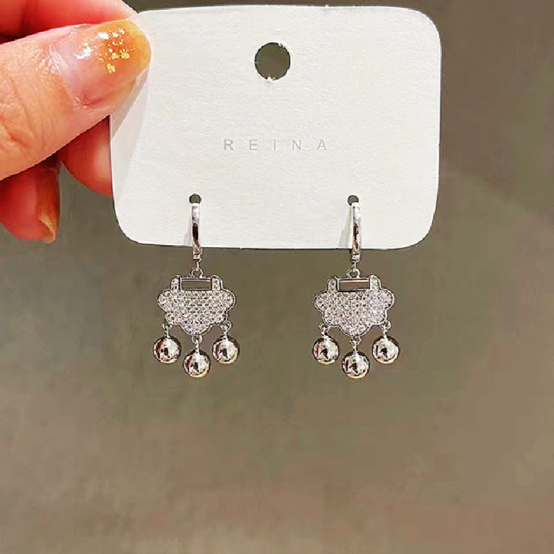 10A207 Silver (3)