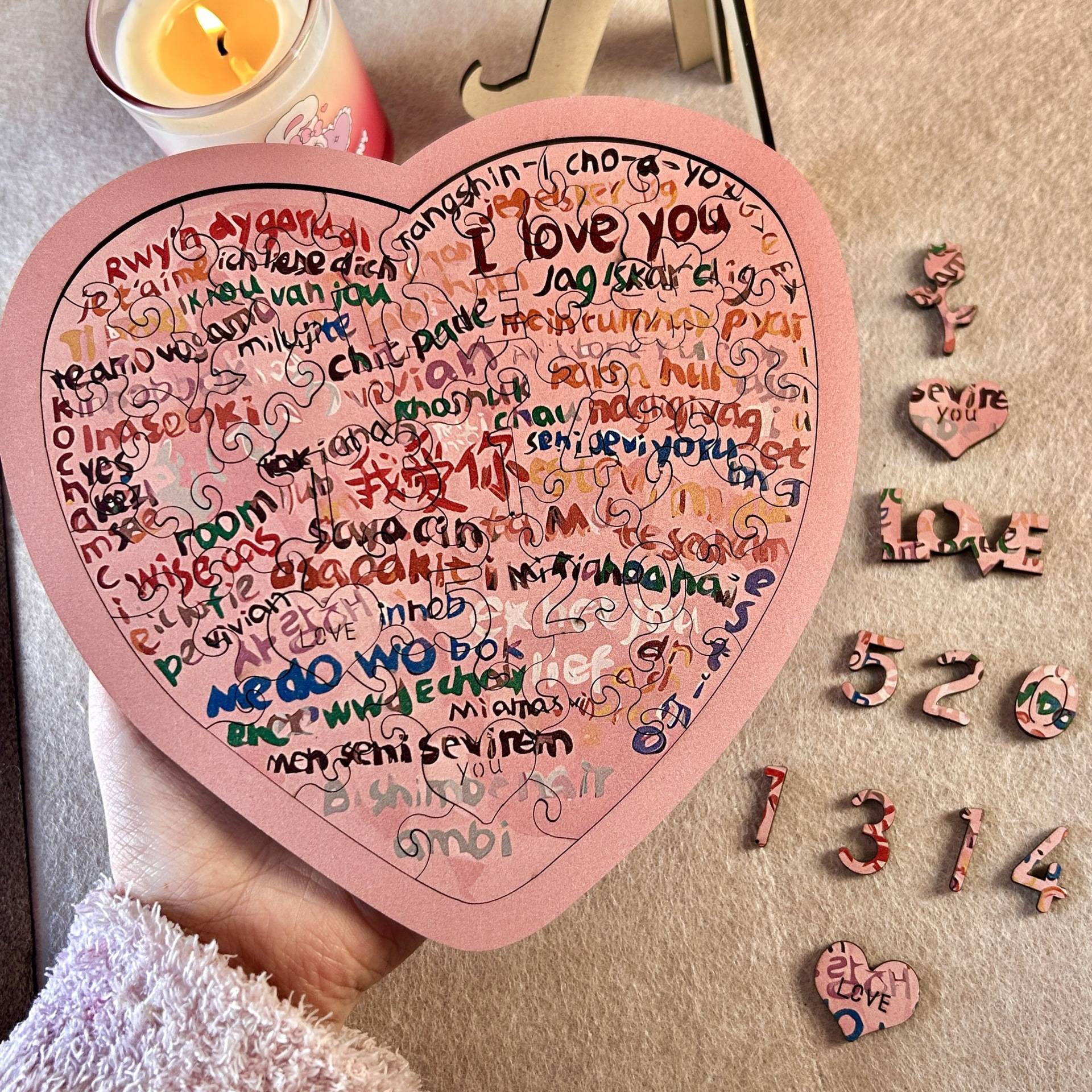 Cross-border creative Tanabata Valentine's Day 100 languages heart-shaped wooden love jigsaw puzzle table for free to send girlfriend gifts