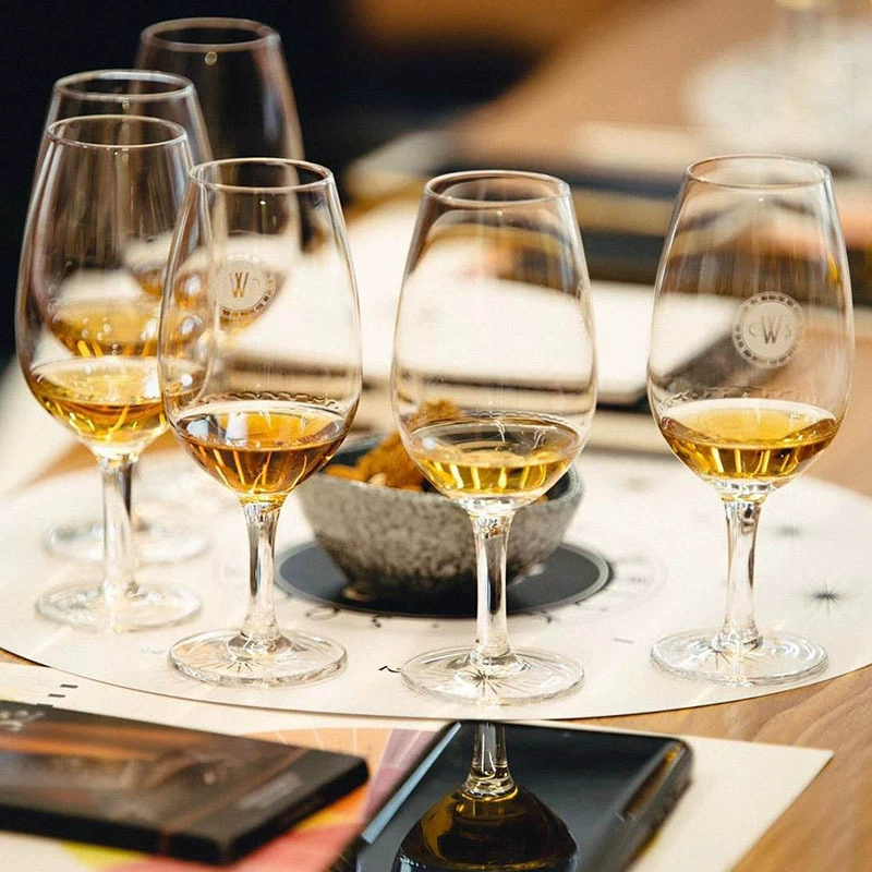 Crystal wineglass, rice wine