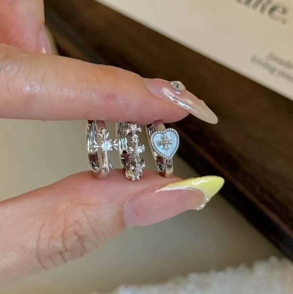 Heart-shaped cross zircon earrings for women, Korean style versatile hoop earrings, unique and stylish, light luxury design, trendy earrings