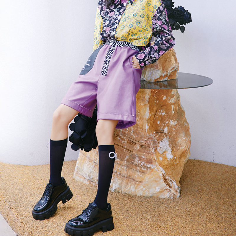 Tonglu Maze's Design Spliced Five-Point Leather Pants ~ Black and Purple Contrasting Printed Belt Mid-Pants 51085 Trendy