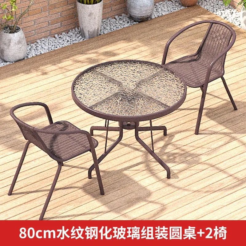 80 water pattern round table + 2 chairs