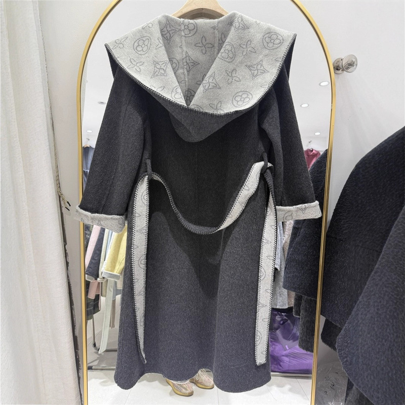 Commuting Jacquard Wool Outwear for Tall Women in Autumn and Winter New Korean Style Lace-Up Hooded Extended Woolen Outwear for Women