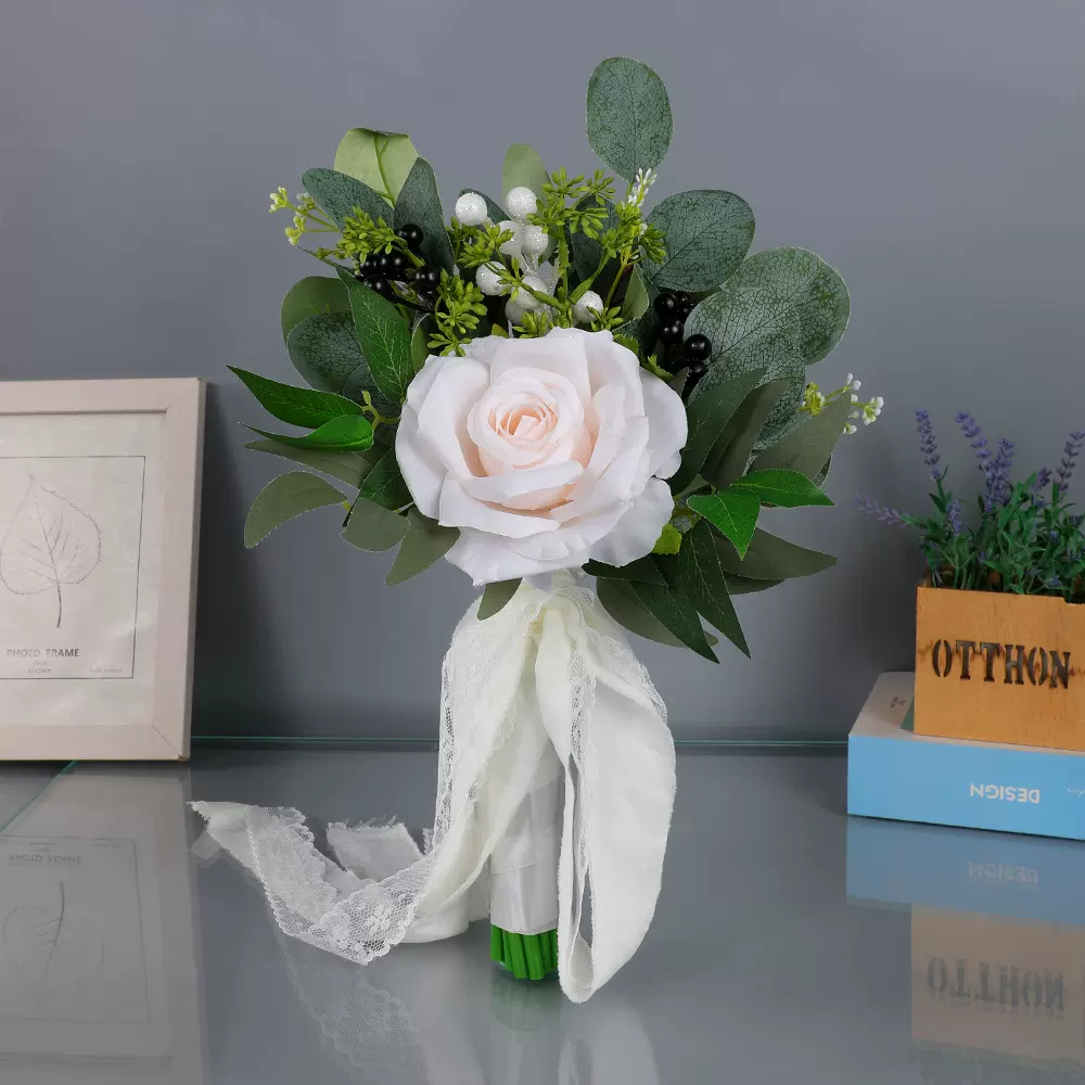 新款韩式新娘手捧花玫瑰尤加利叶仿真假花婚礼领证道具伴娘手捧花