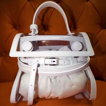 ������Ʒ�W�tͬ��r�аٴ�͸�����w�OӋ�r������б���ɳڰ���