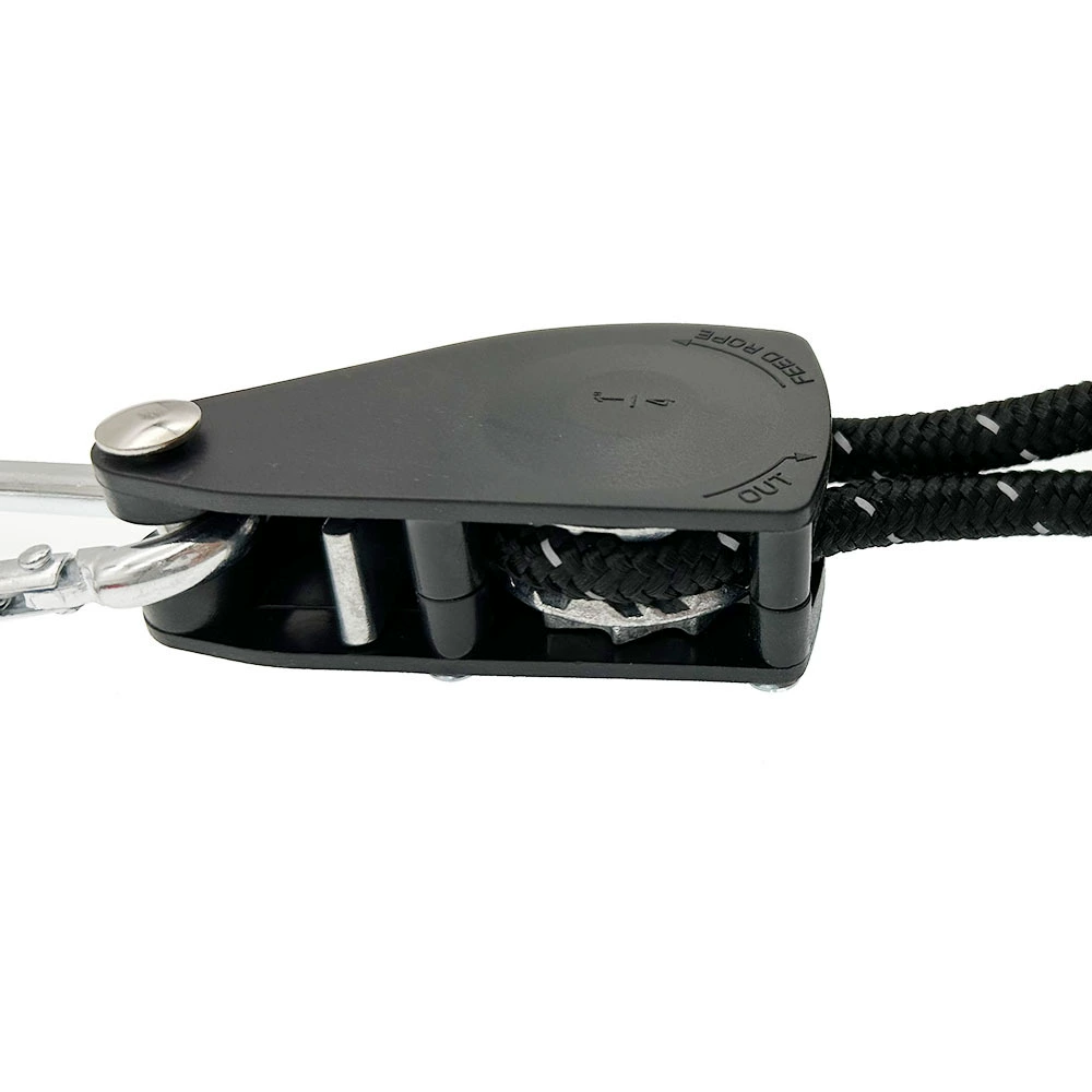 Travel big metal retroreflective tent, clips included, 6mm
