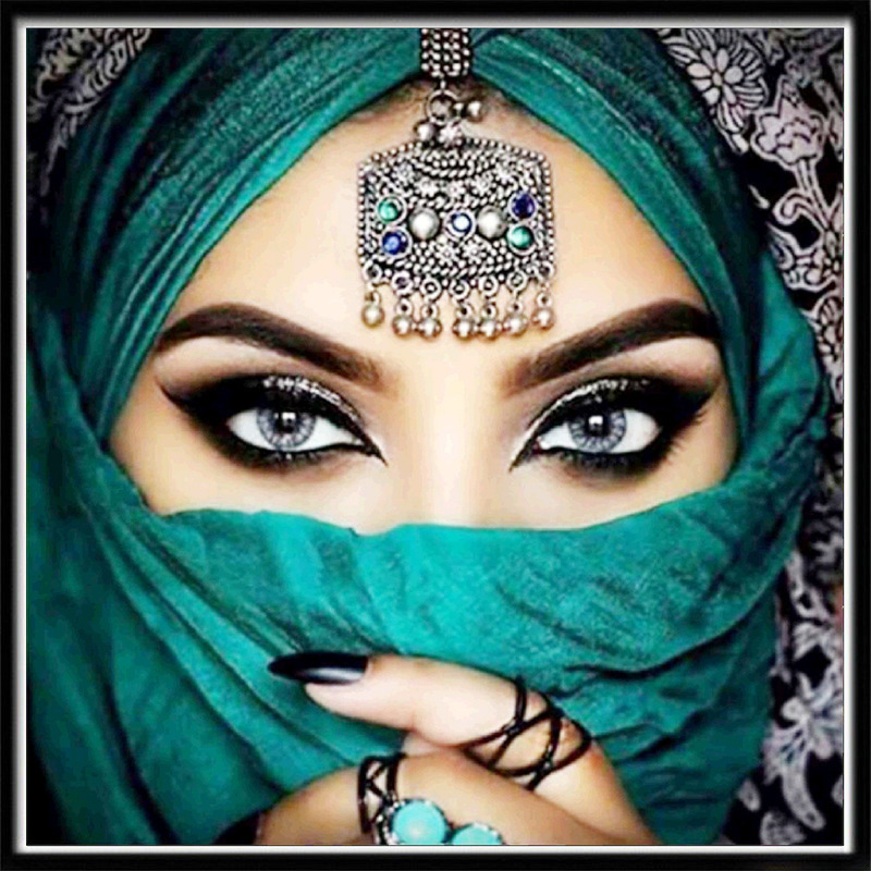 ZY-210-Rubik 큐브 라운드 드릴 30X30CM 전체 드릴