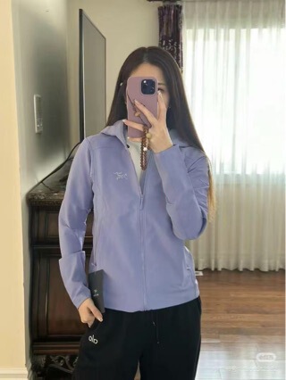 26 Spring New Model Gamma Hoody Women's Soft Shell Windproof and Rainproof Outdoor Daily Casual Jacket