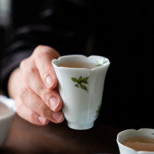 手绘兰草葵口闻香杯家用主人杯陶瓷功夫茶具茶杯品茗杯单个喝茶杯