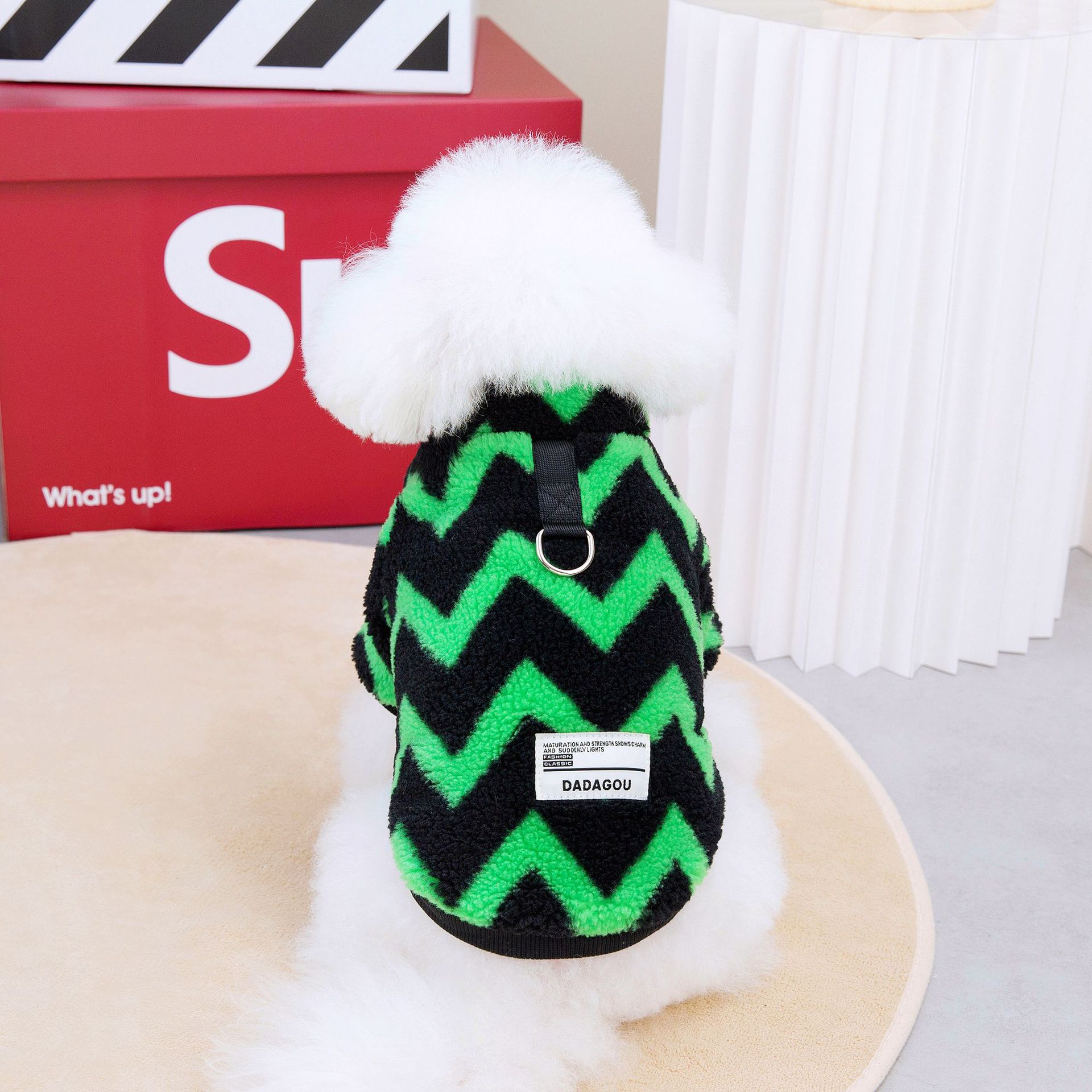 Ropa para mascotas ropa para perros ropa de otoño e invierno ropa para mascotas Teddy CAT ropa para mascotas invierno Nuevo 23 eléctrico corrugado ropa de algodón acolchado