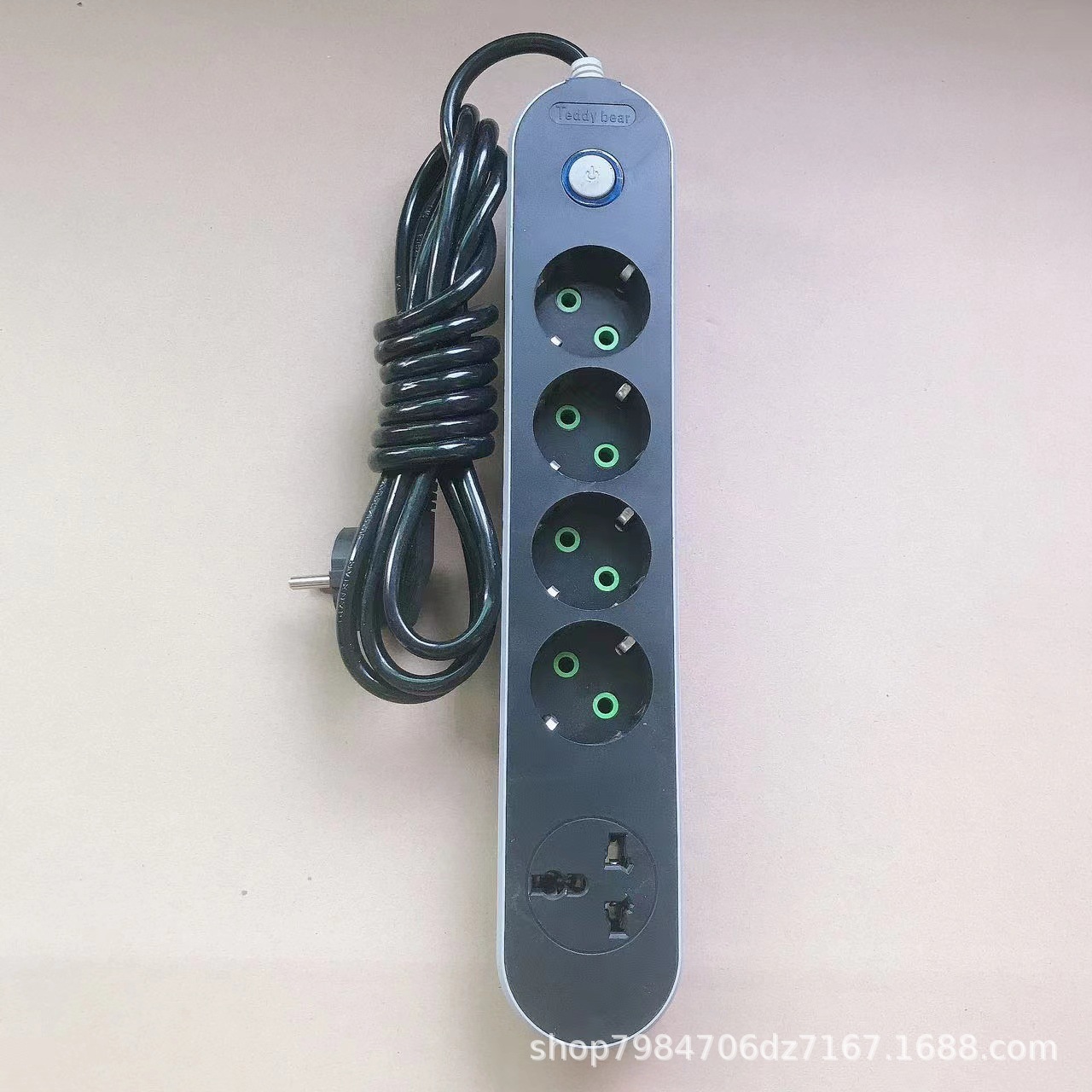 Comercio exterior ruso de alta potencia enchufe tablero de conexión USB enchufe tablero de conexión Euroestandarizado Asia sudoriental mayorista