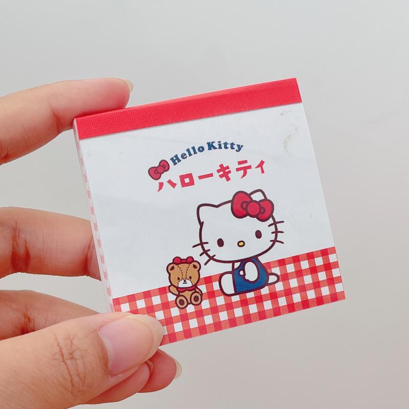 작은 곰과 작은 고양이