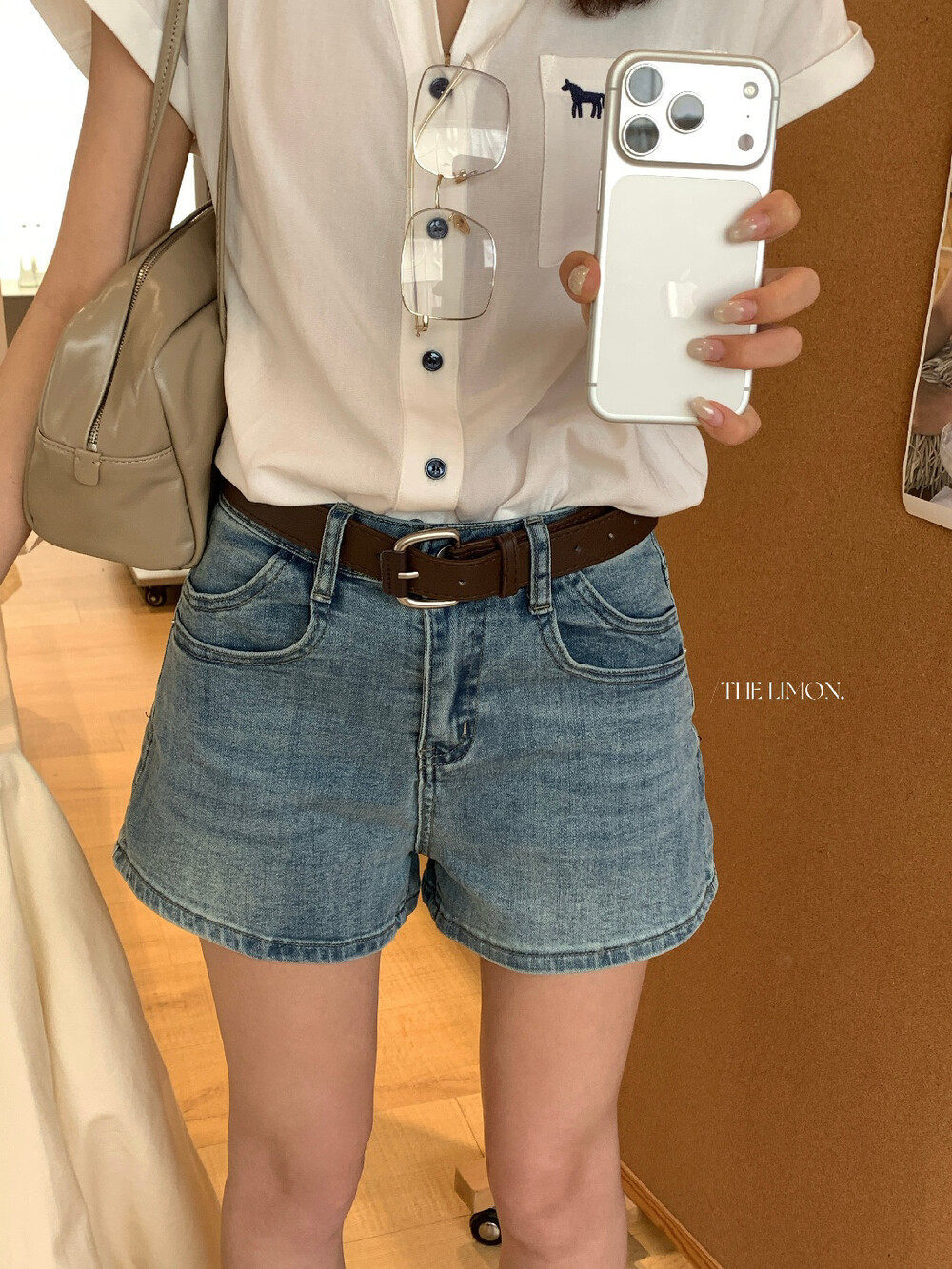 Quần short jean nữ lưng cao thiết kế hai túi phong cách trẻ trung — màu đen, Cao bồi xanh, trắng ngà, Xanh lá cây nhạtcolor chi tiết 24