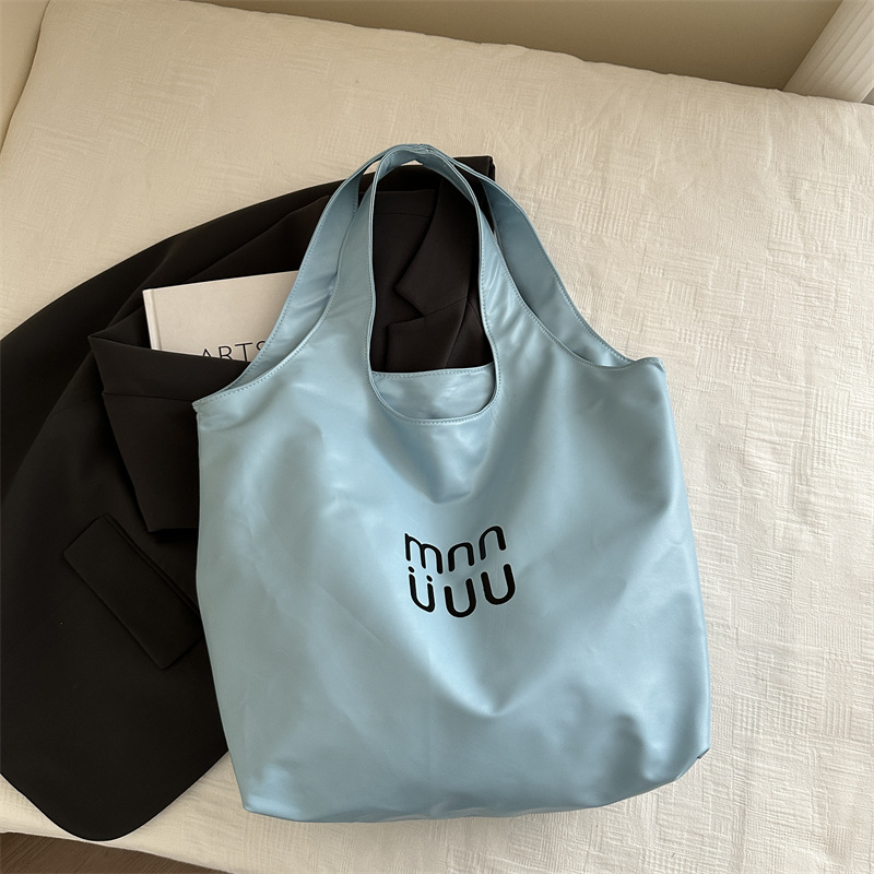 Bolsas de moda casuales de gran capacidad para mujeres 2025, nuevas bolsas de hombro de viaje de moda, bolsas de clase para estudiantes universitarios, bolsas especiales