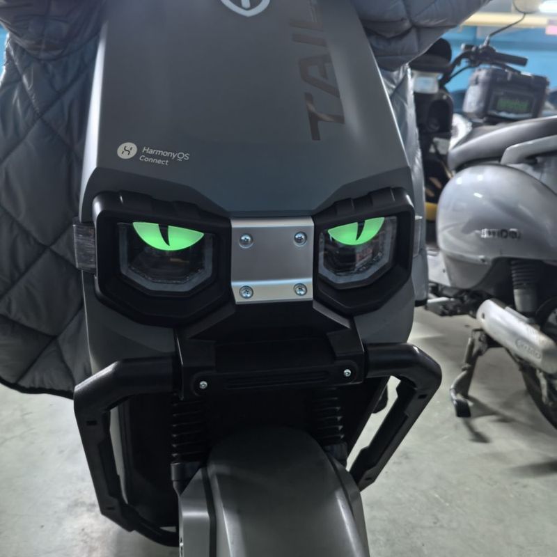 台鈴超エネルギーS蒼穹EB電気自動車ヘッド改造夜光猫眼無歯仔目立体シールに適しています。|undefined
