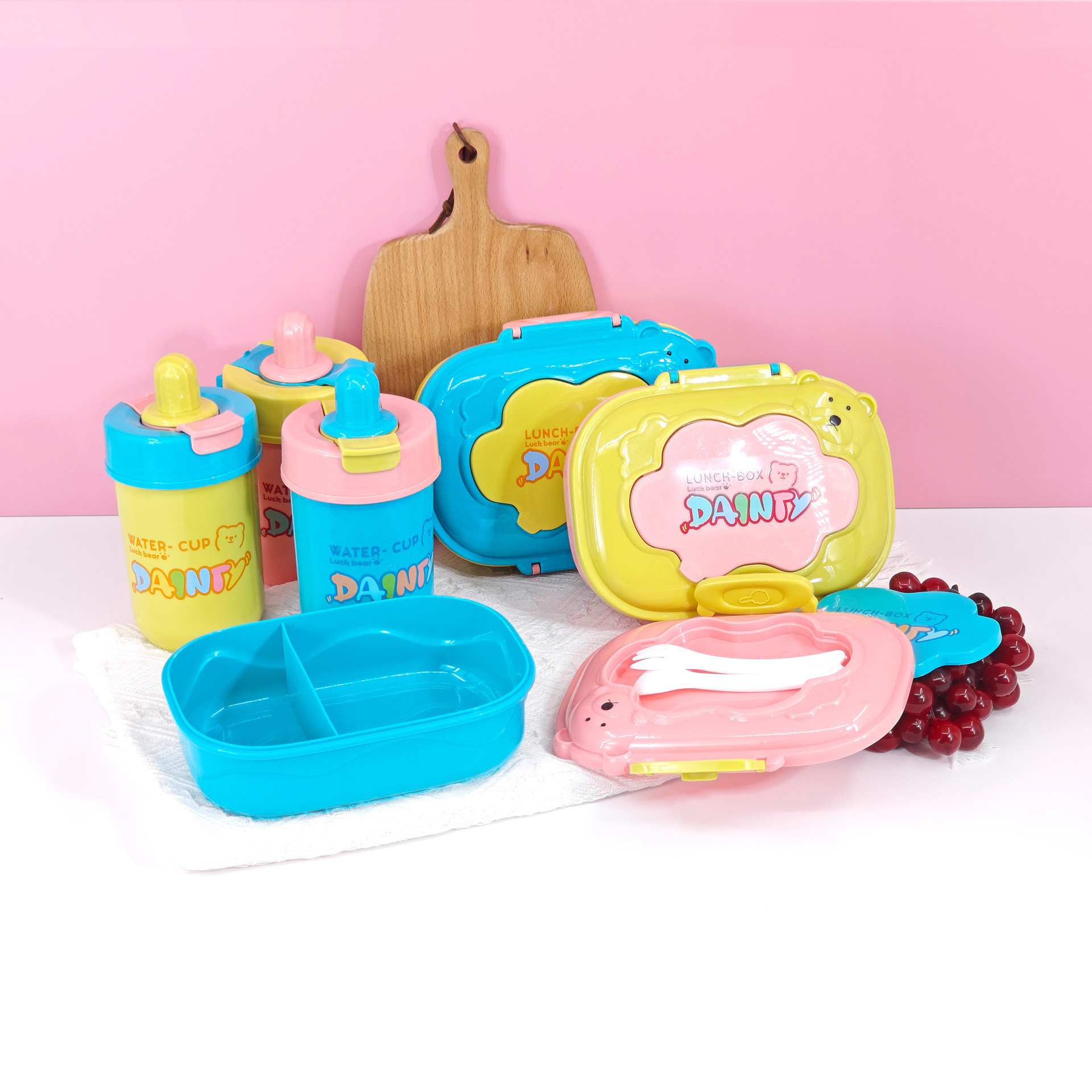 JINGMAO venta caliente caja de almuerzo de dibujos animados kettle set estudiantes niños lindos caja de almuerzo de almuerzo bebida directa taza de agua de paja