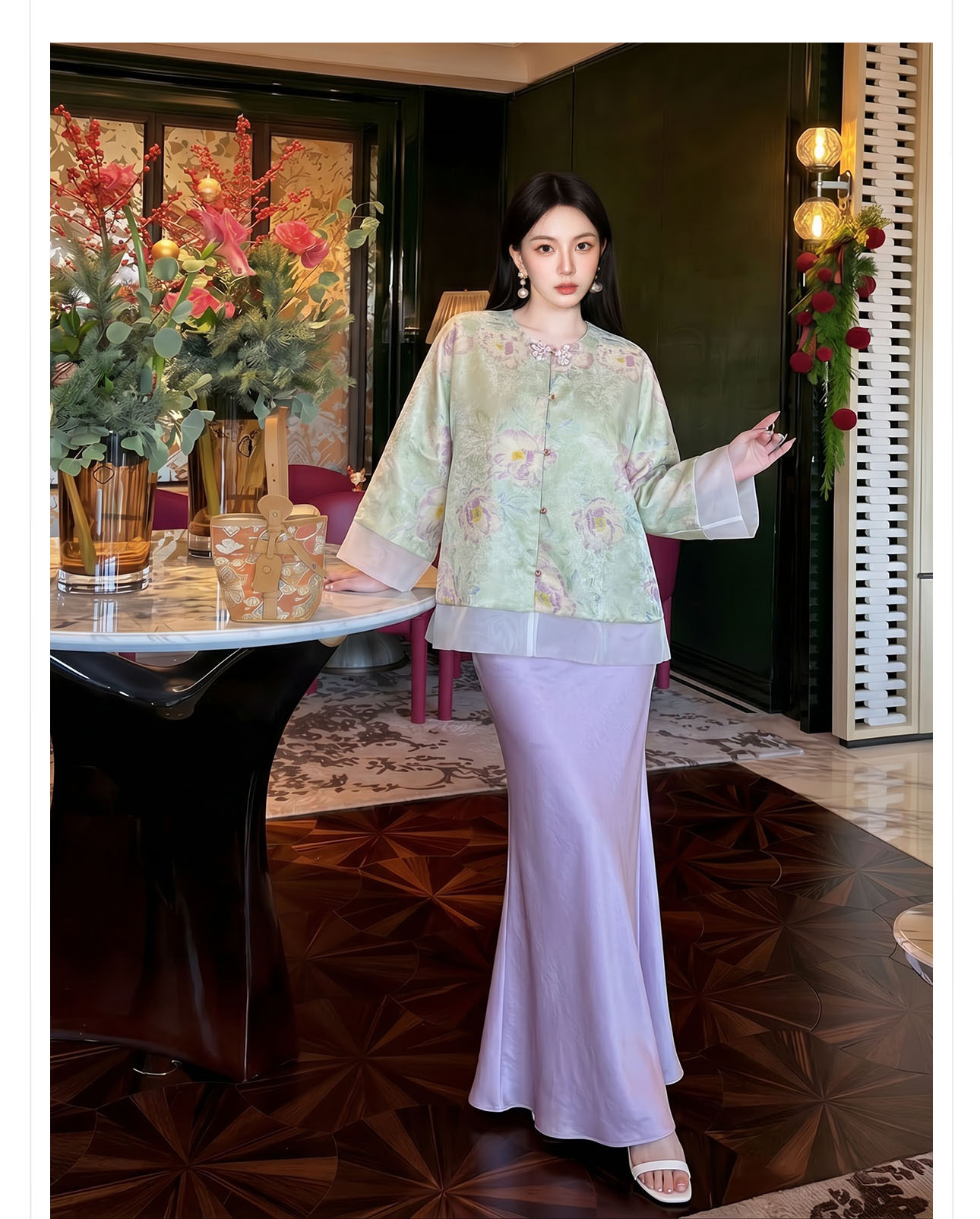 Bộ váy áo khoác và chân váy suông phong cách Tân Trung Hoa, chất liệu gấm thêu hoa văn, cổ áo cài khuy vải — Xuân Huy Xanh, bộ đồ, Màu tím nửa váy chi tiết 8