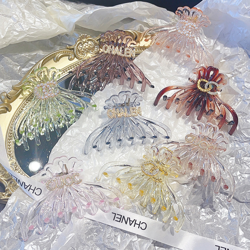 Genuine crab pin