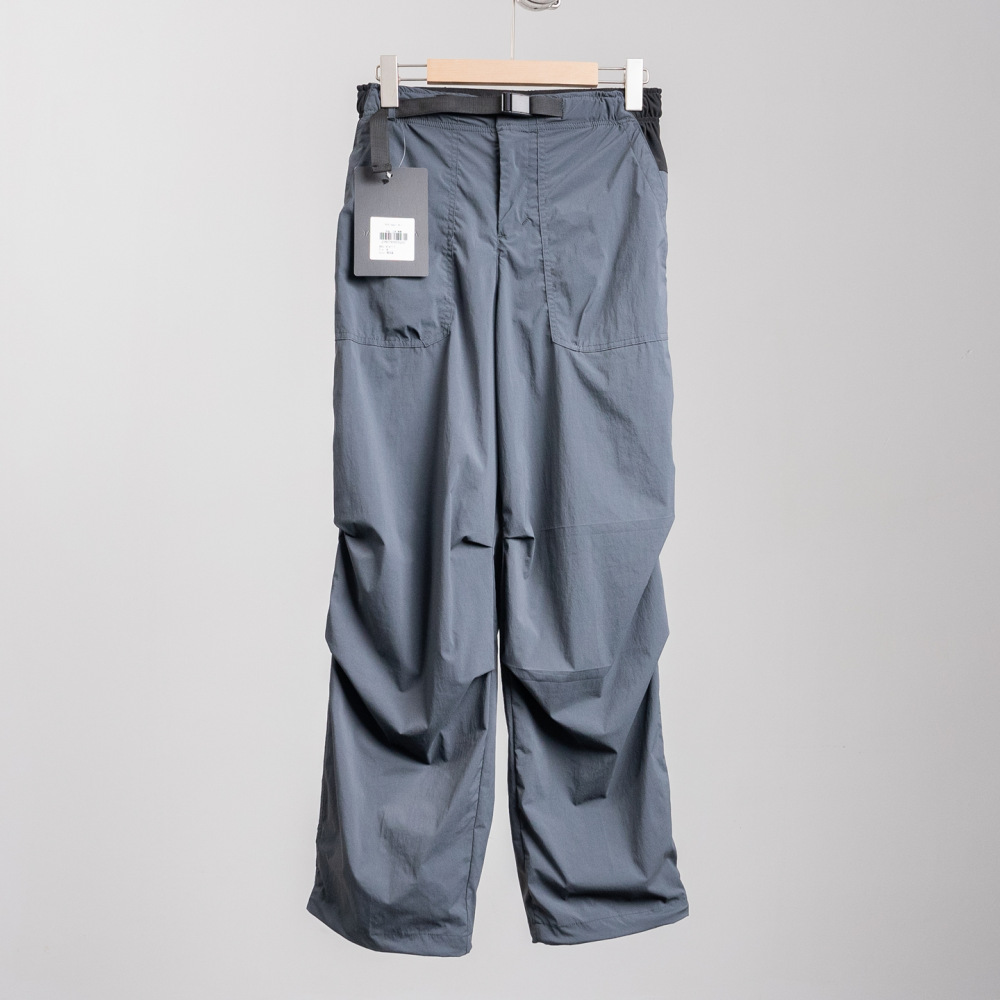 Smoke gray blue