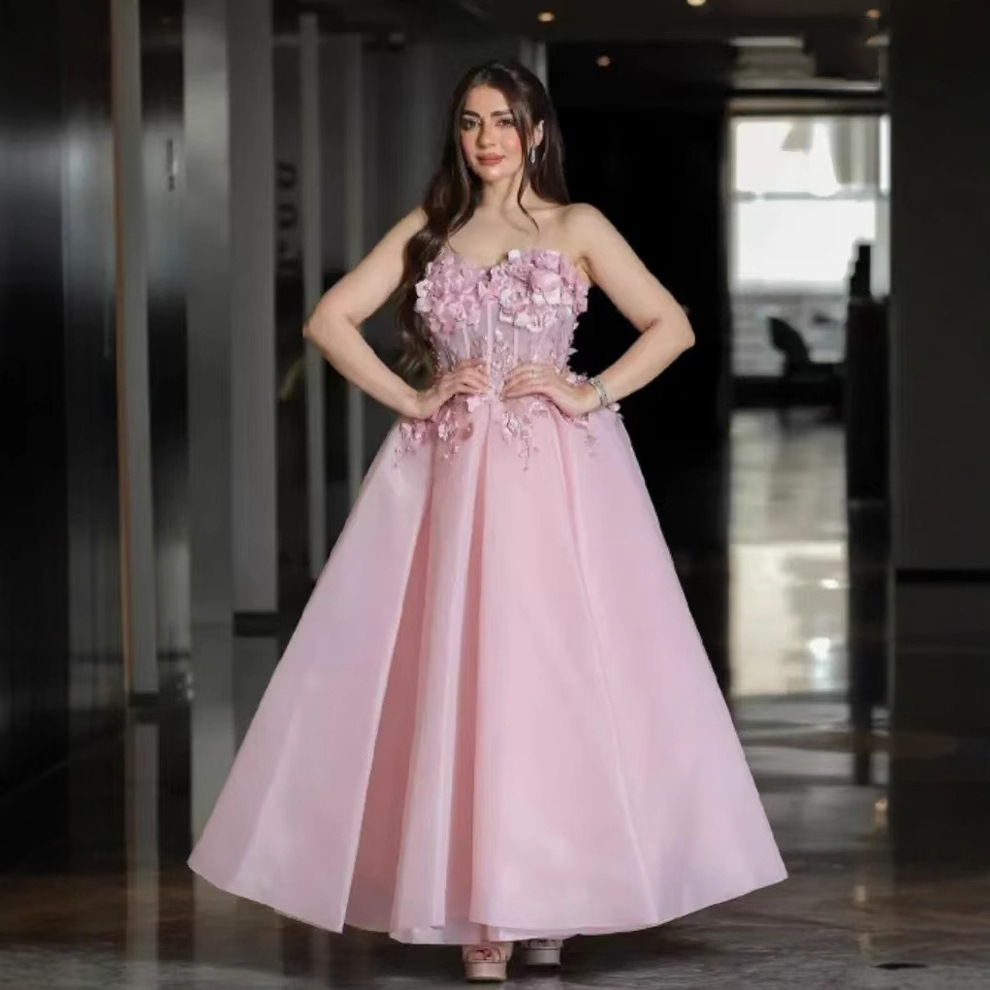 Europa y América Amazon 2026 nuevo solista de voz decente y hermosa de la atmósfera de la reunión anual de Jiangxi presidió el vestido de baile de tela de colores