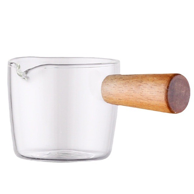 Outdoor mini -creative scale Milk cup Western restaurant small juice seasoning cup, the intentional wooden handle glass small milk cup
