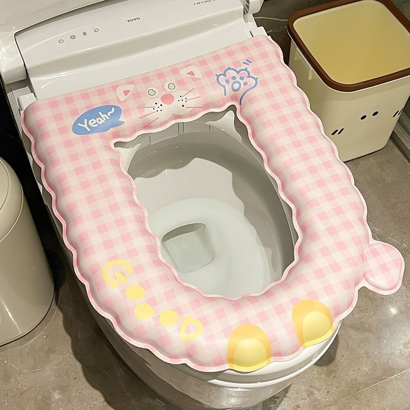かわいいアニメの便器マット春夏は便器を拭くことができます。|undefined